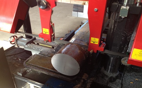 石门卧式带锯床加工时出现明显振荡如何排查？